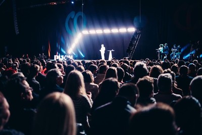 MÉLENCHON à Dijon et son hologramme à Montpellier, ... Image 1